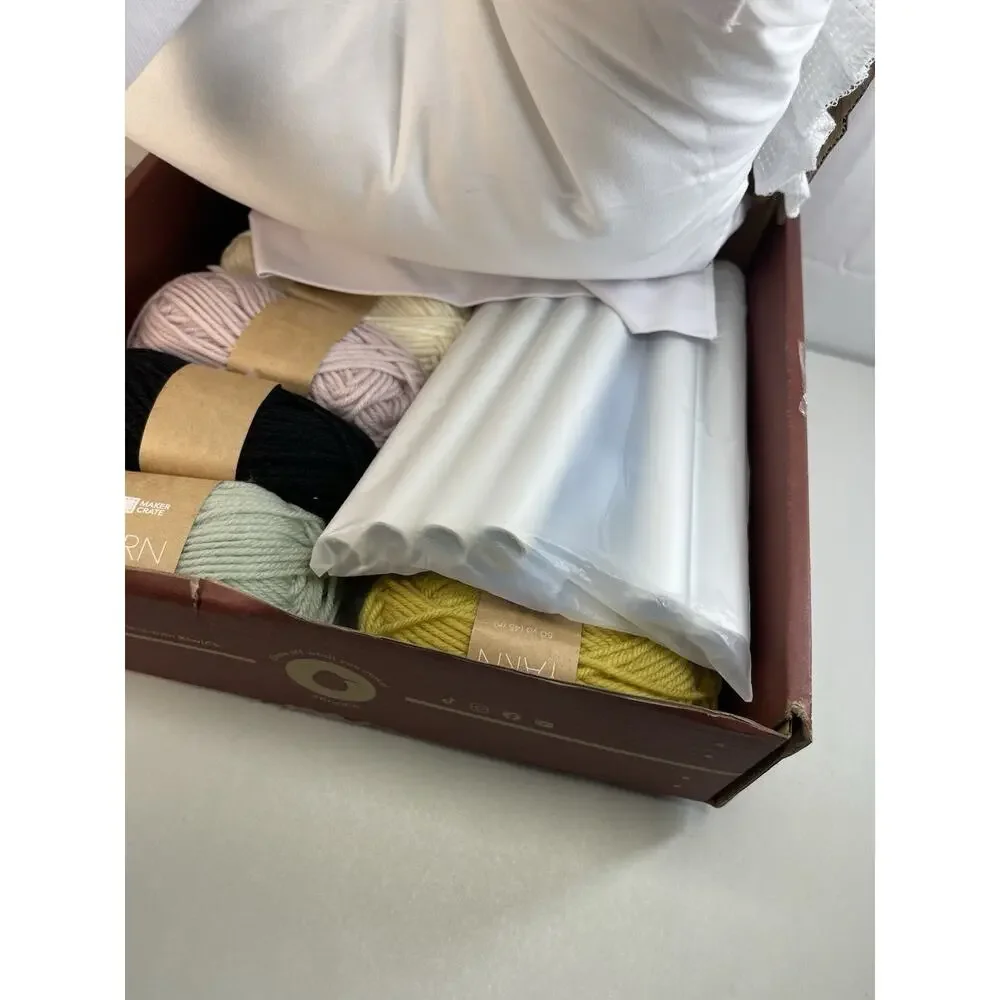 KiwiCo Maker Crate Punch Needle Pillow Kit - New Open Box - DIY Arts & Crafts